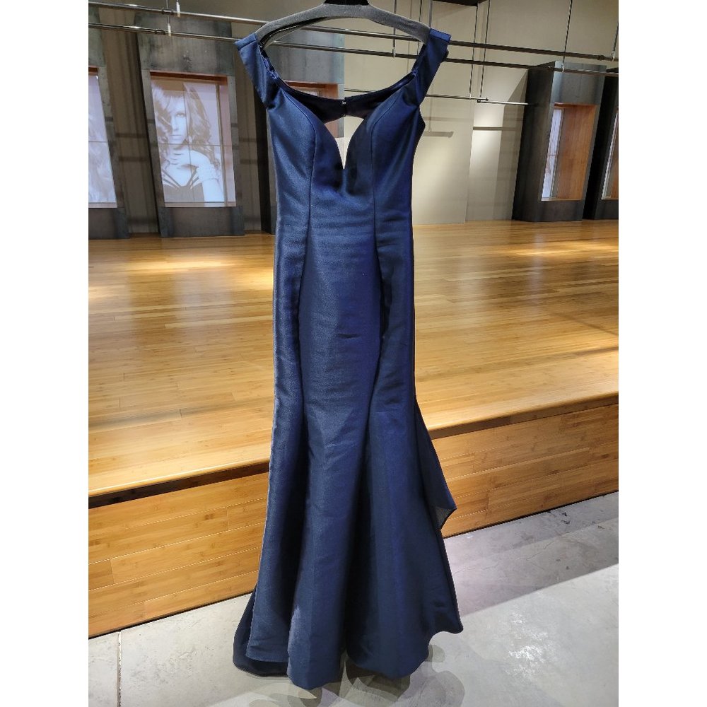 VAL STEFANI Platinum Label Navy Blue Off Shoulder Mermaid Gown 6
